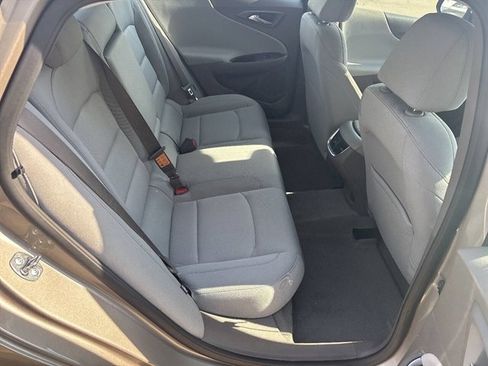 Used 2025 Chevrolet Malibu LT FWD image 15
