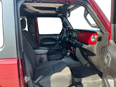 Used 2021 Jeep Wrangler Rubicon AWD/4WD image 22