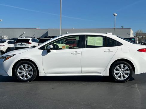 Certified 2024 Toyota Corolla LE image 9