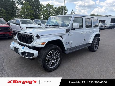 Used 2024 Jeep Wrangler High Altitude AWD/4WD image 1