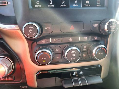 Used 2022 RAM 1500 Laramie w/ Off Road Group image 10