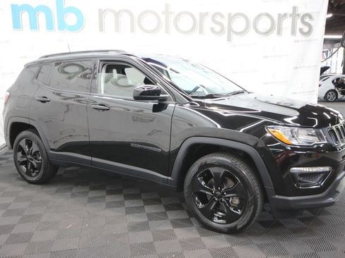 Used 2020 Jeep Compass Latitude AWD/4WD image 9