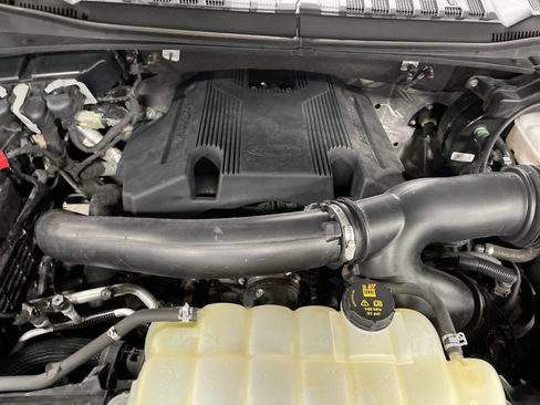 Used 2020 Ford F150 XLT w/ Equipment Group 302A Luxury image 17