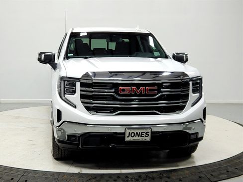 Used 2022 GMC Sierra 1500 SLT w/ SLT Premium Plus Package image 2