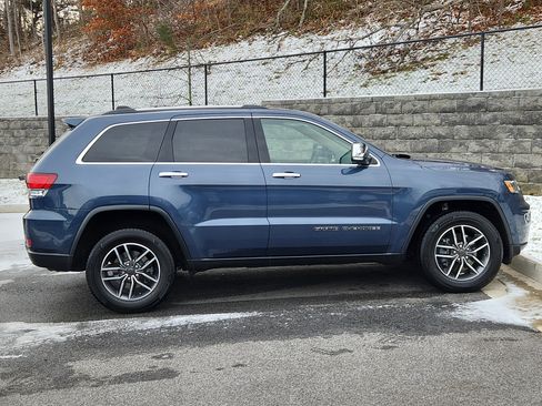Used 2020 Jeep Grand Cherokee Limited w/ Luxury Group II image 11