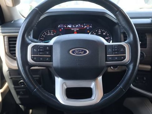 Used 2023 Ford Expedition Limited AWD/4WD image 13