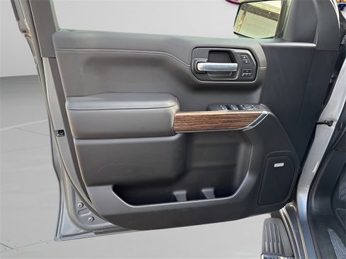 Used 2021 Chevrolet Silverado 1500 High Country image 6