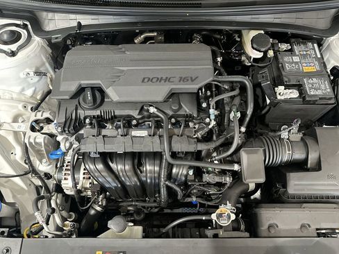 New 2025 Kia K4 LXS image 17