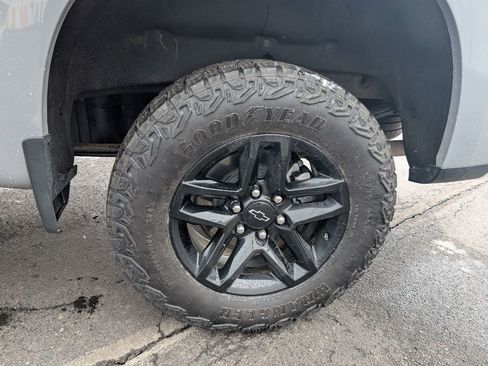 Used 2024 Chevrolet Silverado 1500 Custom Trail Boss w/ LPO, Dark Essentials Package image 24