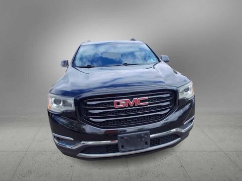 Used 2019 GMC Acadia SLT w/ LPO, Black Accent Package AWD/4WD image 3