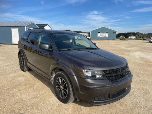 Used 2017 Dodge Journey SE w/ Popular Equipment Group image 6