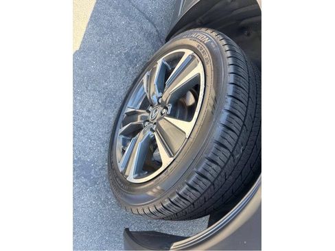 Used 2020 Lexus UX 250h w/ Accessory Package AWD/4WD image 5