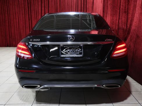 Used 2018 Mercedes-Benz E 300 image 10