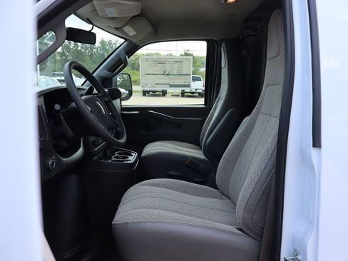 New 2025 Chevrolet Express 2500 w/ Driver Convenience Package image 7