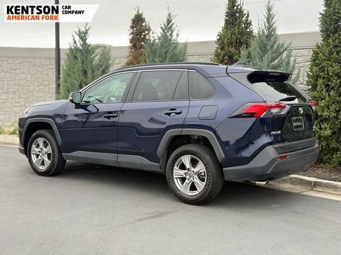 Used 2025 Toyota RAV4 XLE AWD/4WD image 5