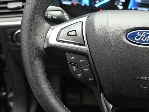 Certified 2024 Ford Edge Titanium AWD/4WD image 12