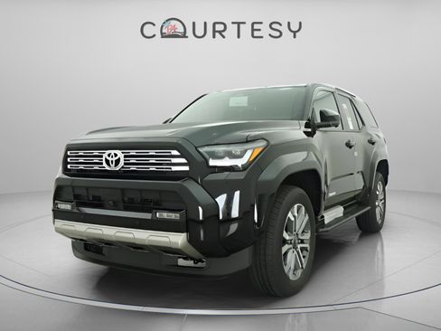 Used 2026 Toyota 4Runner Limited image 32
