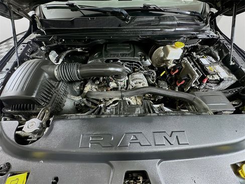 Used 2019 RAM 1500 Limited image 31