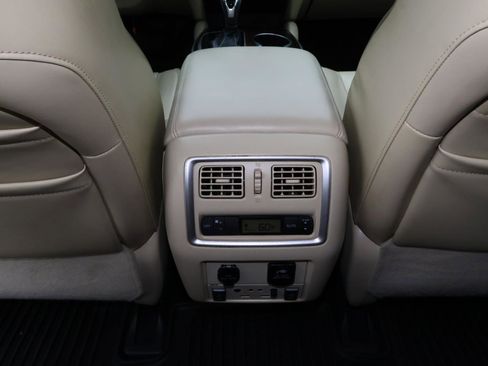 Used 2018 INFINITI QX60 FWD w/ Deluxe Technology Package image 14