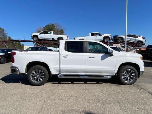 New 2026 Chevrolet Silverado 1500 LT w/ Safety Package AWD/4WD image 2