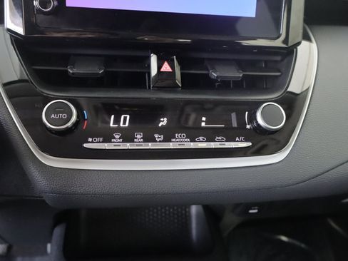 Used 2024 Toyota Corolla LE FWD image 14