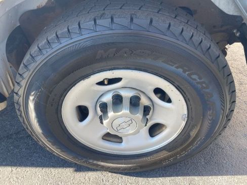 Used 2015 Chevrolet Express 2500 Work Van image 21