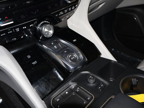 Certified 2024 Acura MDX w/Technology Package image 29