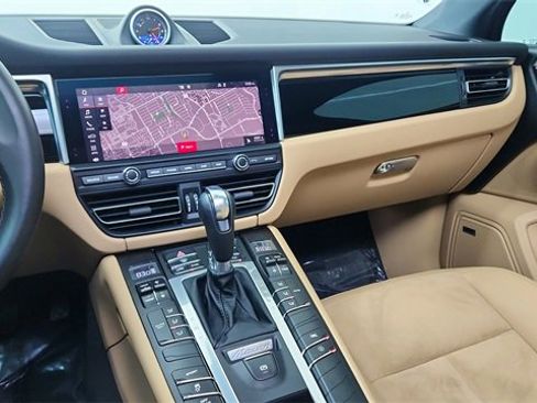 Used 2019 Porsche Macan S image 46