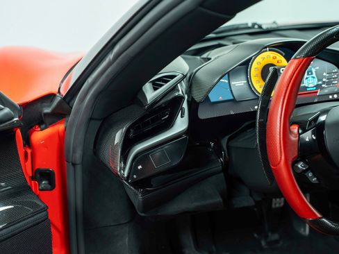 Used 2021 Ferrari SF90 Stradale image 22