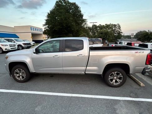 Used 2015 Chevrolet Colorado Z71 AWD/4WD image 2