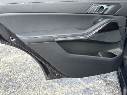 Used 2021 BMW X7 xDrive40i w/ Cold Weather Package image 11