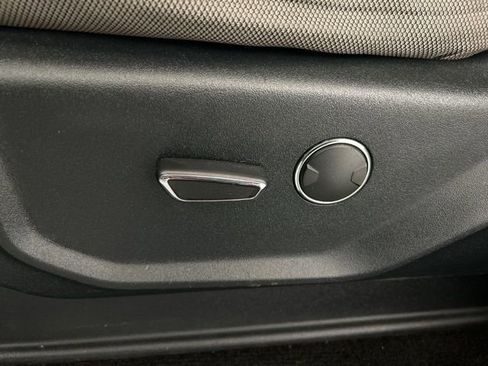 Used 2015 Ford F150 XLT w/ Equipment Group 301A Mid image 29