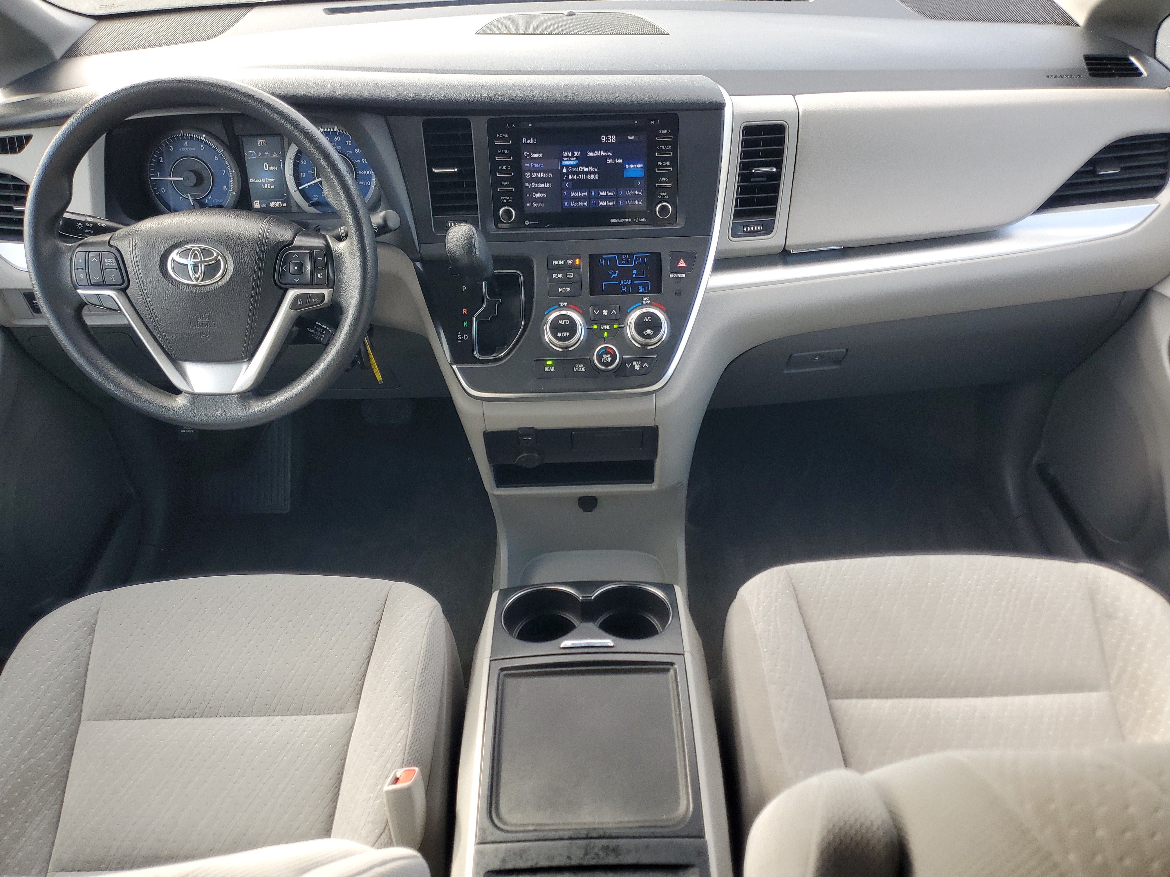 Certified 2019 Toyota Sienna LE FWD image 14