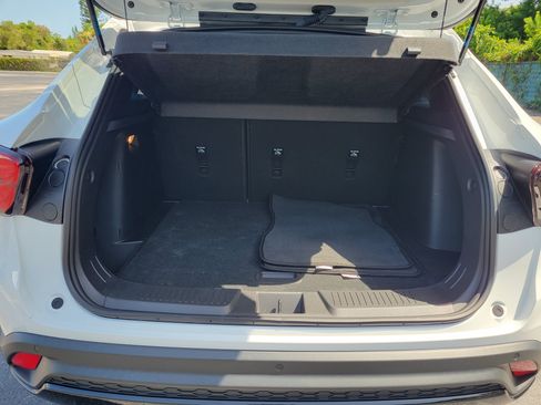 Certified 2024 Chevrolet Trax RS w/ Sunroof Package FWD image 7
