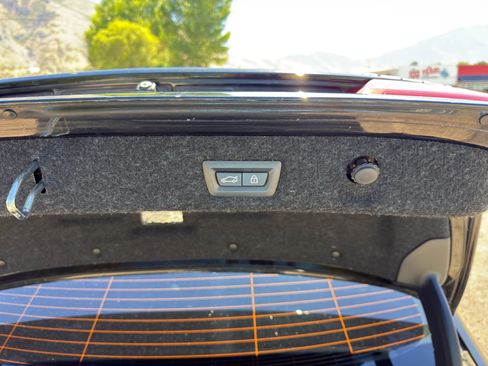 Used 2018 BMW M550i xDrive M550i xDrive Sedan 4D image 14