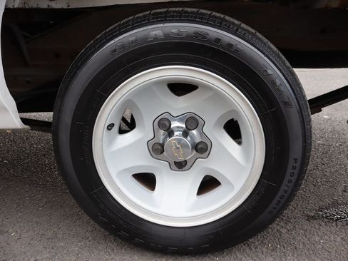 Used 2002 Chevrolet S10 Pickup image 32