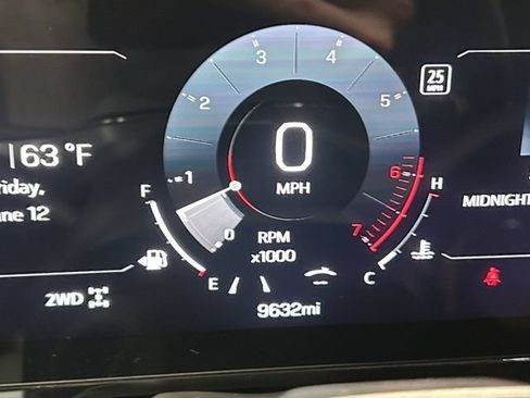 Used 2025 GMC Yukon AT4 Ultimate AWD/4WD image 24