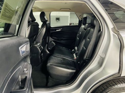 Used 2023 Ford Edge Titanium image 26