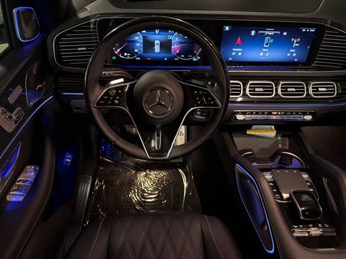 New 2026 Mercedes-Benz Maybach GLS 600 4MATIC image 13