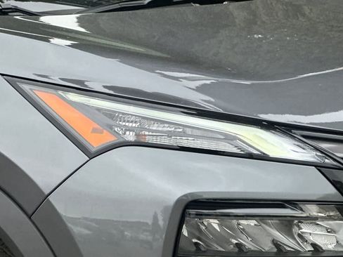 New 2026 Nissan Rogue SV FWD image 30