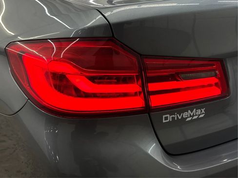 Used 2019 BMW 530i 530i Sedan 4D w/ Convenience Package image 34