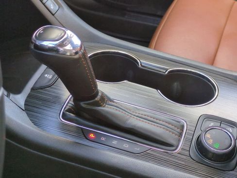 Used 2017 GMC Acadia SLT image 34