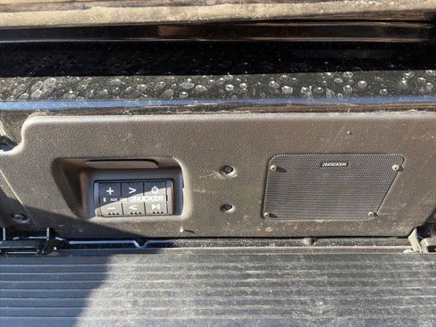 Used 2021 Chevrolet Silverado 1500 LTZ w/ LTZ Premium Package image 46