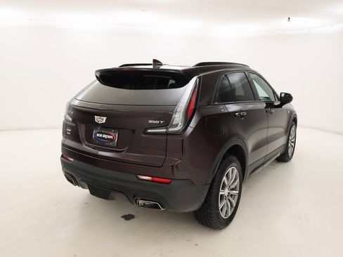 Used 2020 Cadillac XT4 Sport image 3