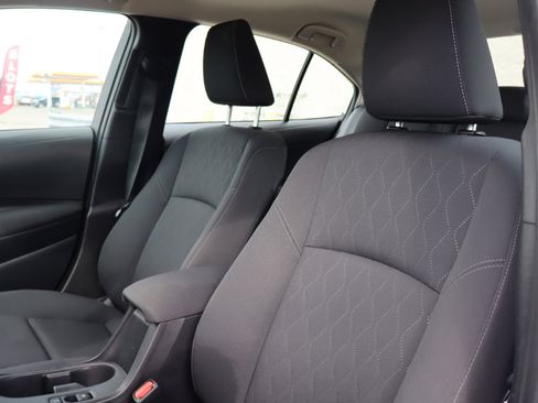 Used 2024 Toyota Corolla LE image 18