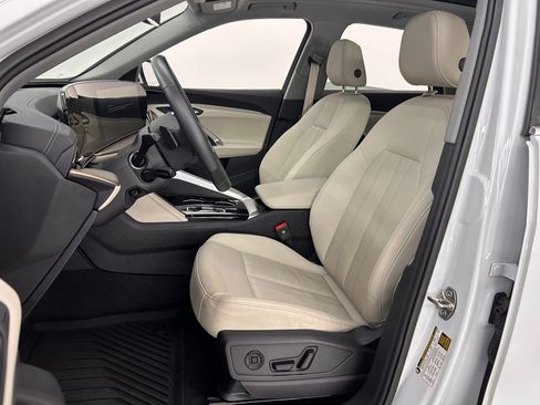 Used 2025 Audi Q5 Premium w/ Convenience Package AWD/4WD image 29