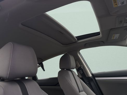 Used 2019 Honda Civic EX image 30