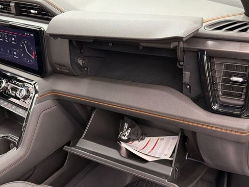 Used 2025 GMC Sierra 2500 AT4 w/ AT4 Premium Plus Package image 40