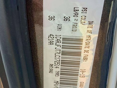 Used 2020 Jeep Grand Cherokee Summit image 18