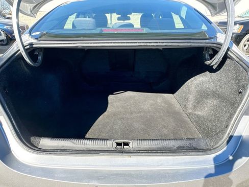 Used 2016 Chrysler 200 Limited image 28